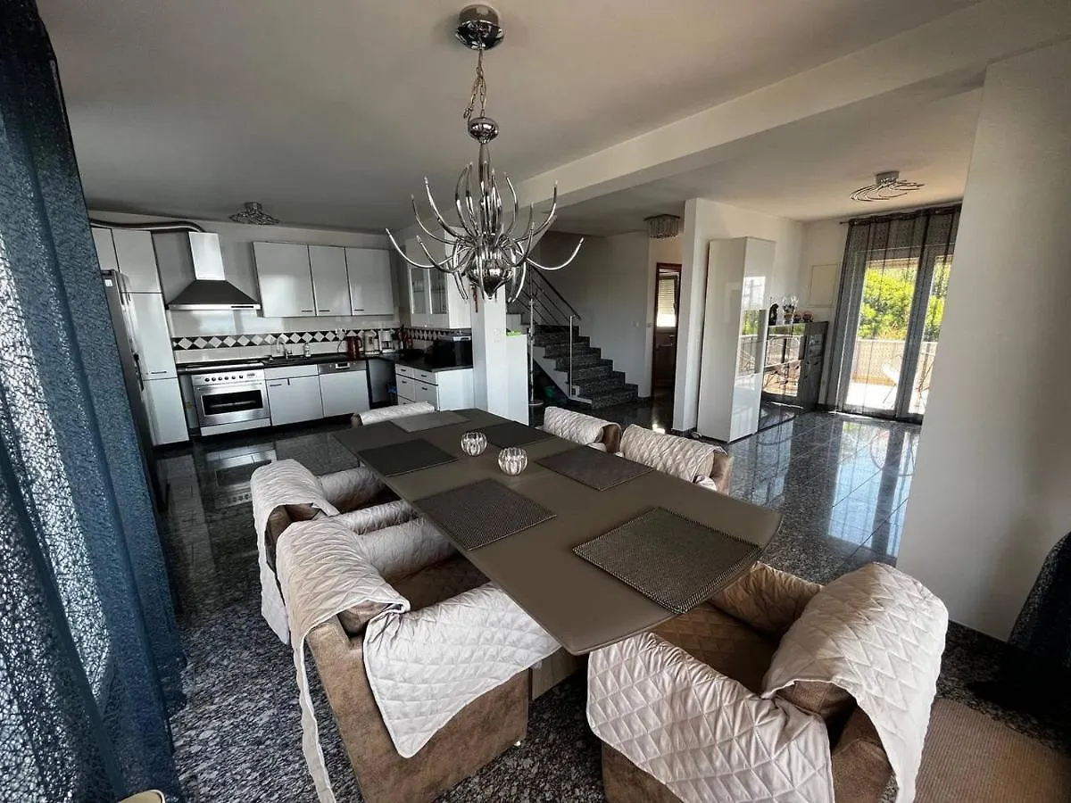 Villa Sanja I Trogir 0*,  Croatia